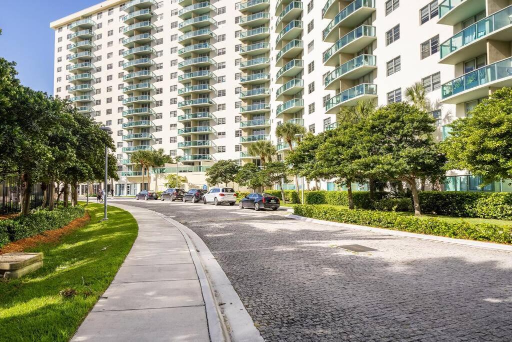Ocean Reserve Sunny Isles 11Th Str-02330 Apartment Miami Beach Ngoại thất bức ảnh